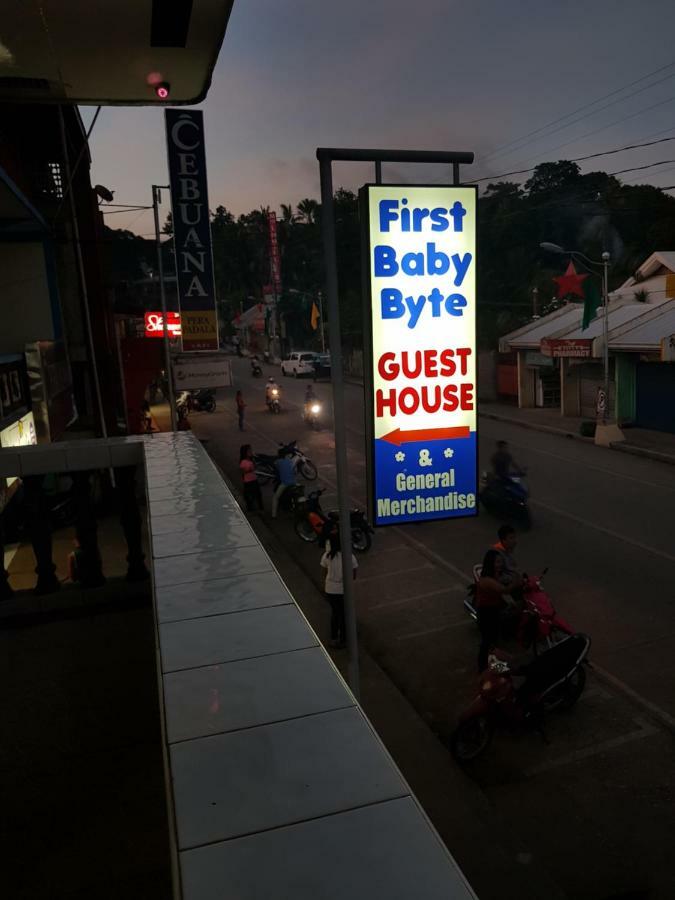 First Baby Bytes Guest House Lazi Экстерьер фото